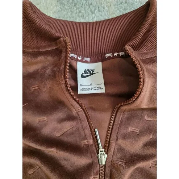 Nike Women's Sportswear Air Velour Jacket, Bronze M - Picture 8 of 8